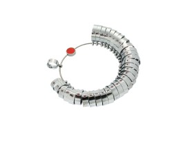metalen-ringenbos-met-een-bolle-binnenkant