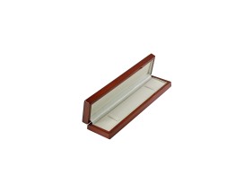 houten-armbandetui-lang-mahoniekleur 