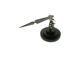derde-hand-met-kruispincet